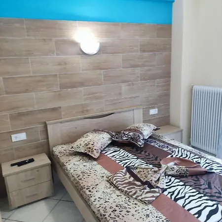 Gcm 1 Rooms Kentro K Parking Katerini Exterior photo