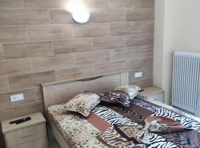 Gcm 1 Rooms Kentro K Parking